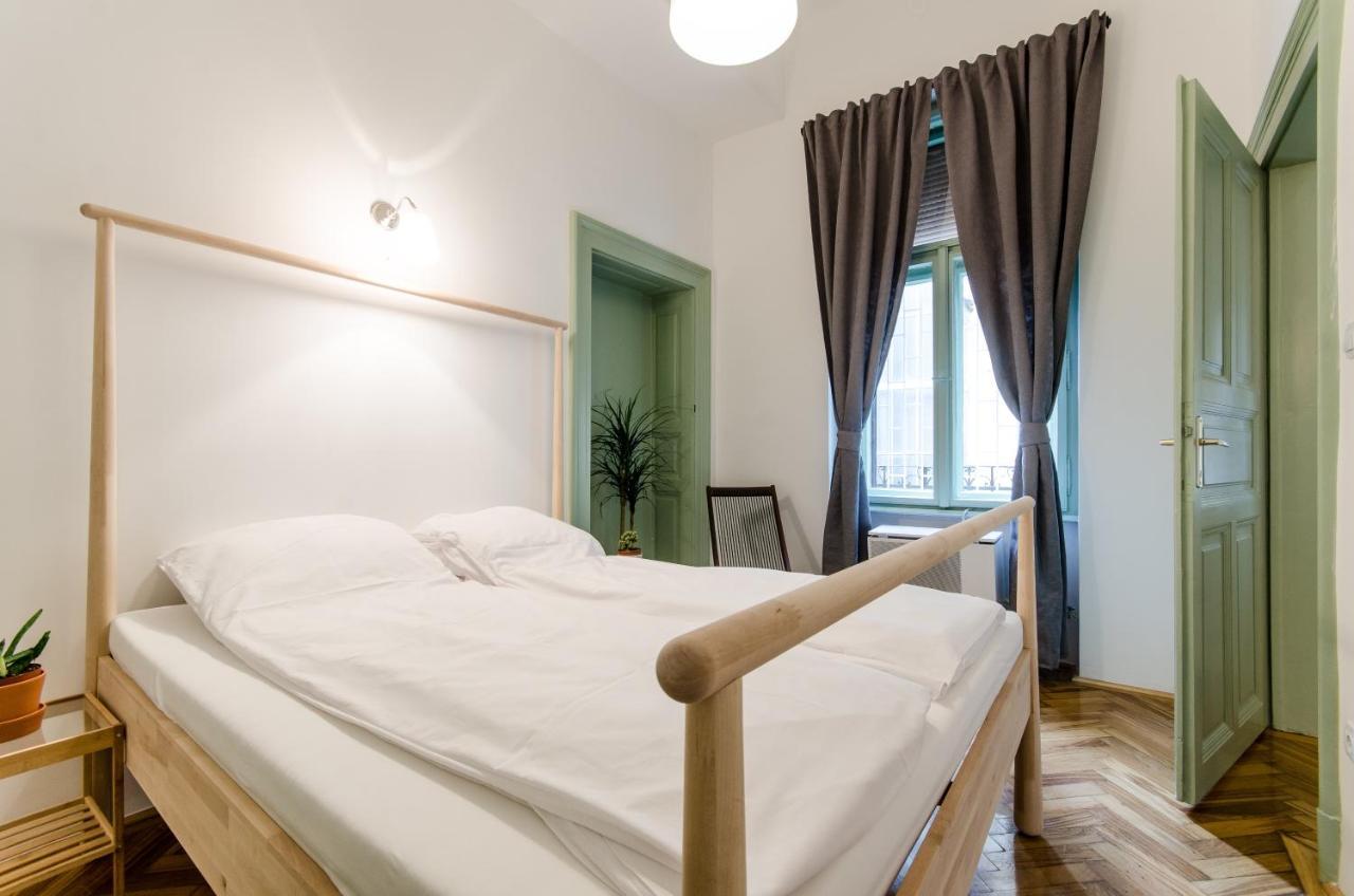 B63 2 Bedroom Apartment In Heart Of City بودابست المظهر الخارجي الصورة